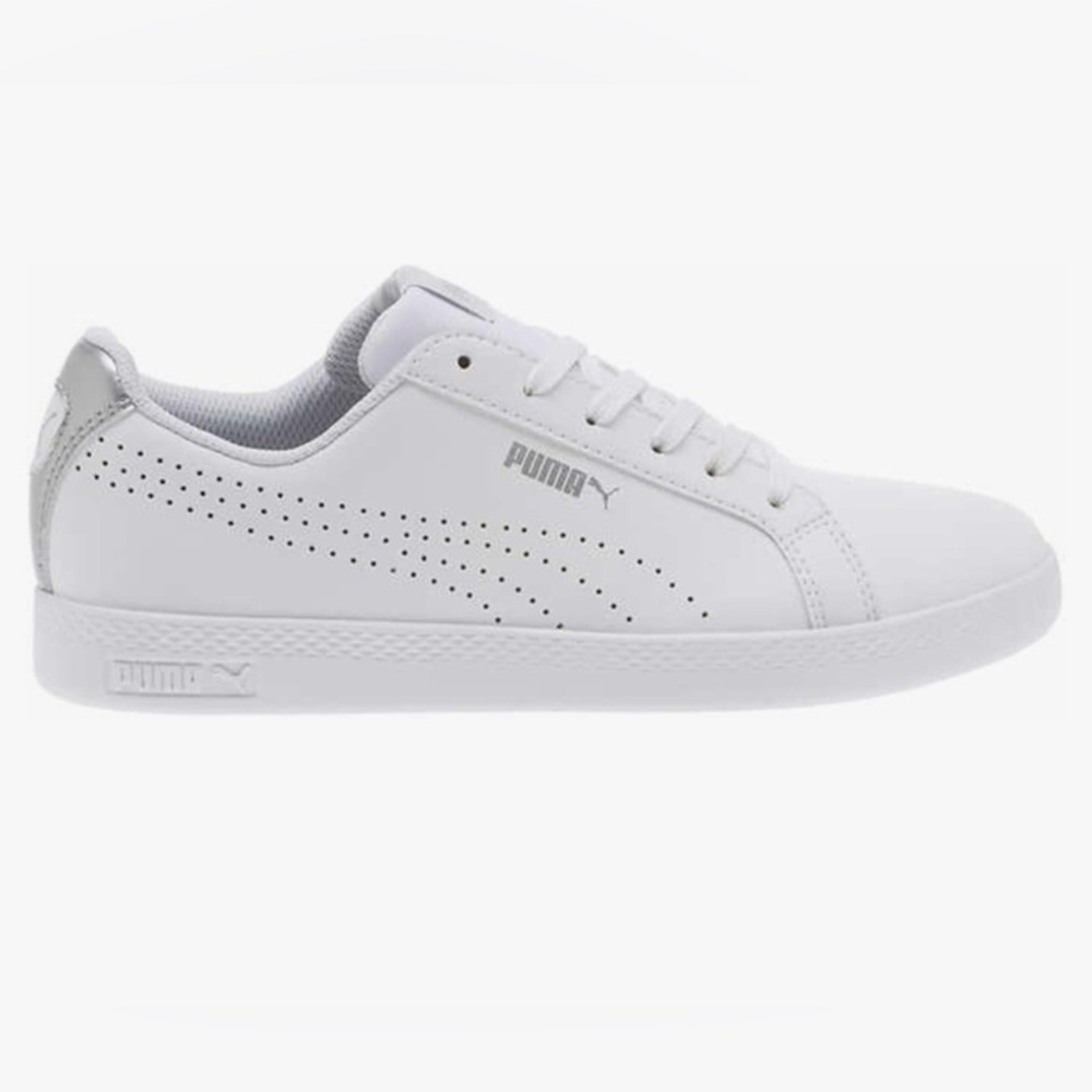 Woman puma size 9 in good condition.